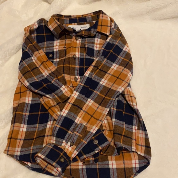 LOT OF 4 BOYS FLANNEL SHIRTS - Picture 2 of 5